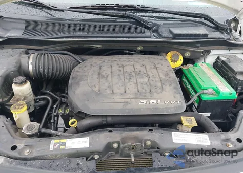 2015 Chrysler Town & Country Touring из США, поврежденный, VIN 2C4RC1BG0FR534113